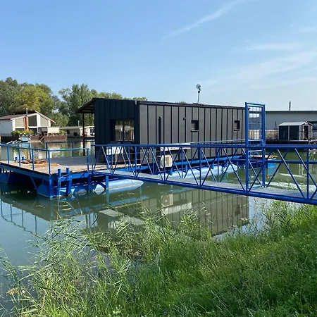 Captains Danube Houseboat - Apartment