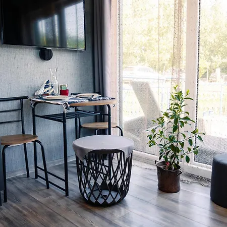 Apartment Captains Danube Houseboat - Pressburg