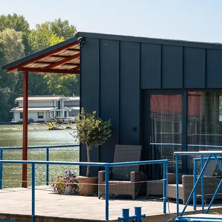 Captains Danube Houseboat - Apartment