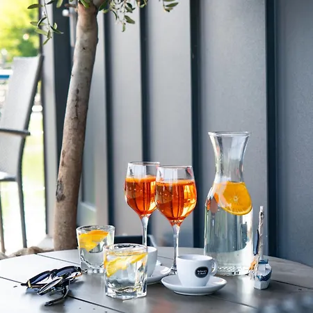 Captains Danube Houseboat - Apartment Bratislava