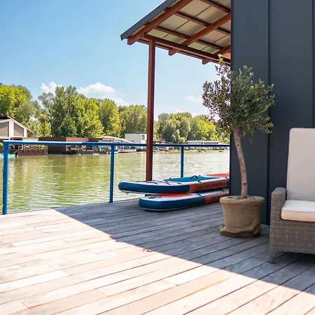 Captains Danube Houseboat - Apartment Pressburg