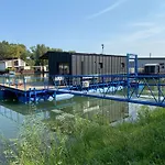 Captains Danube Houseboat - 公寓
